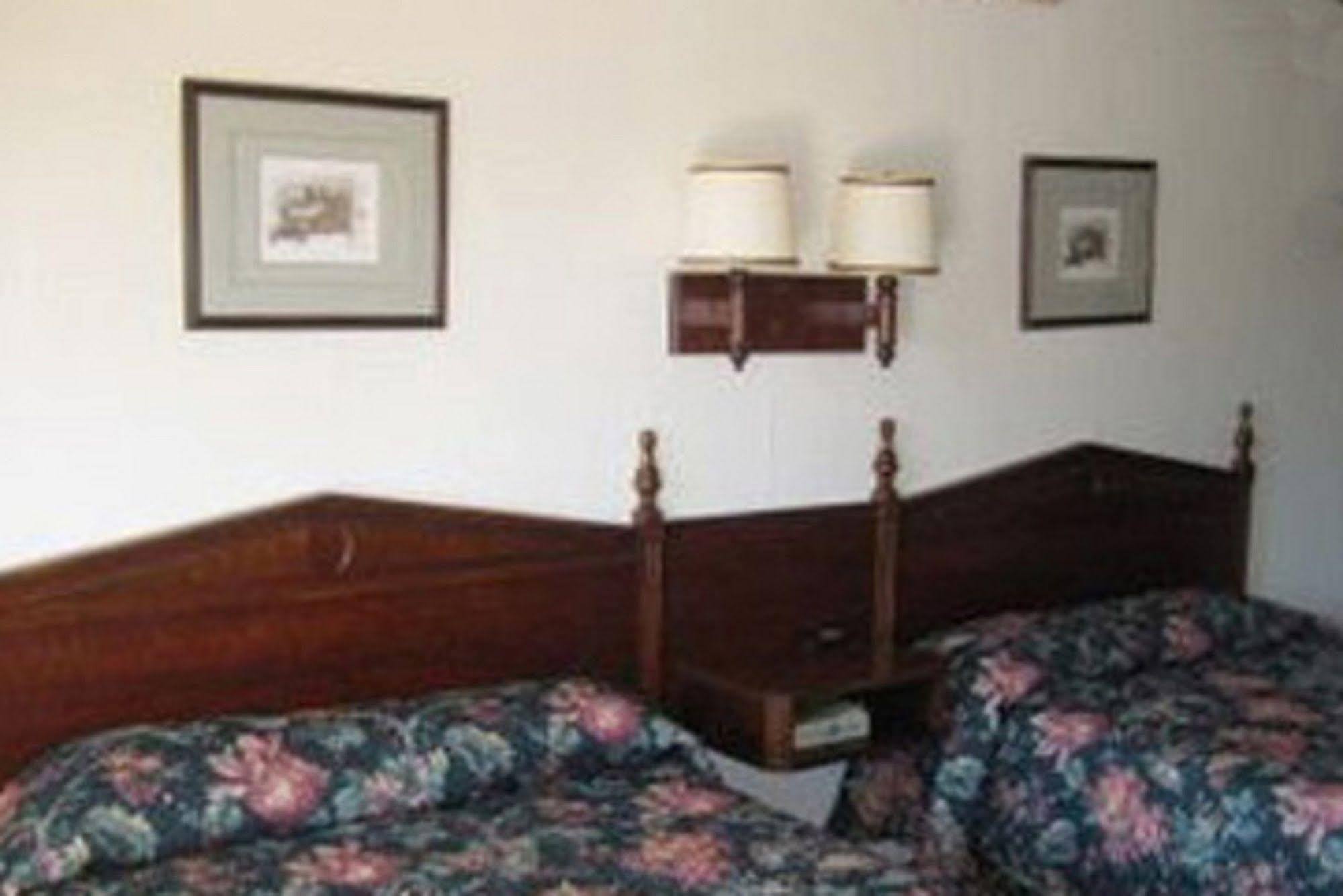 Bassett Motel Williamsburg Pokoj fotografie